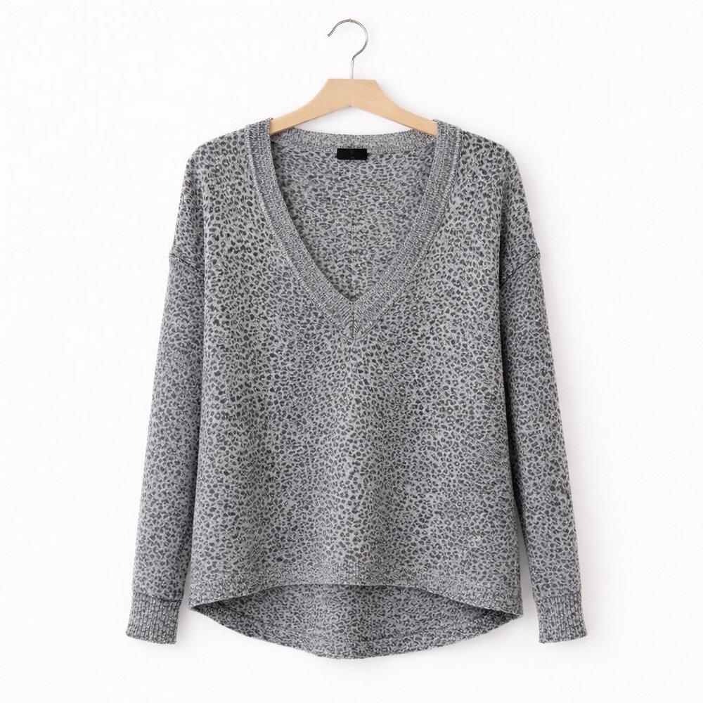 CLUB MONACO | Grey Cheetah Print Alpaca Blend Sweater – Women’s Small